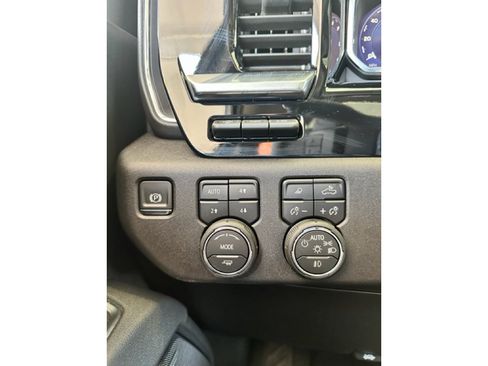 New 2025 Chevrolet Silverado 1500 LTZ w/ LTZ Premium Package image 8