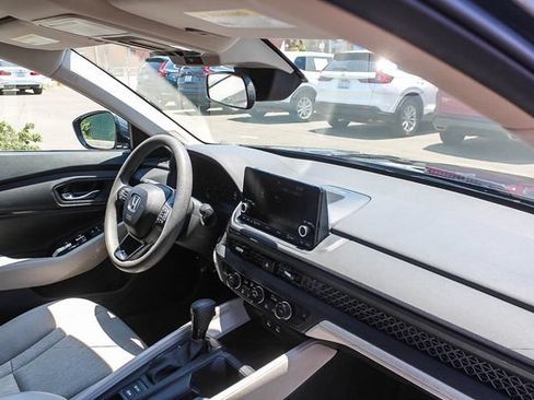 Used 2024 Honda Accord EX image 22