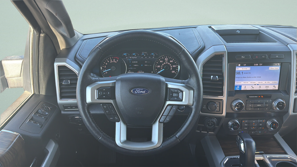 Used 2019 Ford F150 Lariat w/ Equipment Group 502A Luxury AWD/4WD image 11