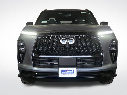 New 2026 INFINITI QX80 4WD image 10