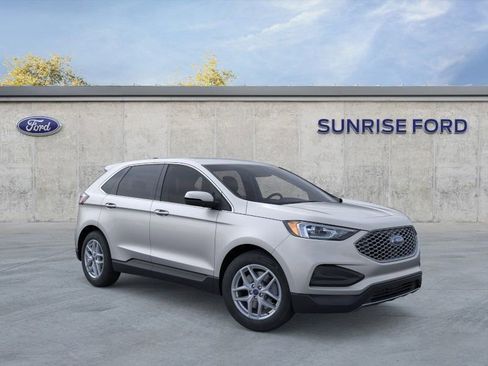 New 2024 Ford Edge SEL image 7