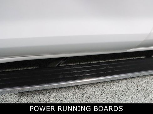 Used 2021 Chevrolet Silverado 1500 High Country image 12