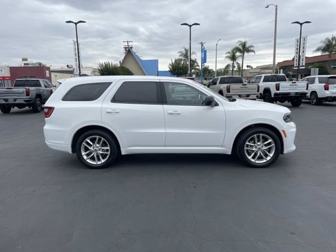 Used 2023 Dodge Durango GT RWD image 4