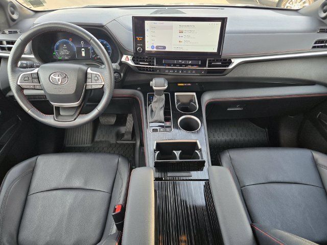 Used 2025 Toyota Sienna XSE w/ XSE Plus Package AWD/4WD image 11