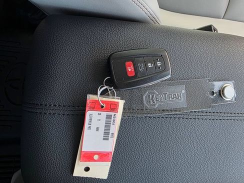 Used 2025 Toyota RAV4 XLE Premium FWD image 14