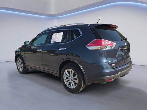 Used 2016 Nissan Rogue SV w/ SV Premium Package FWD image 3