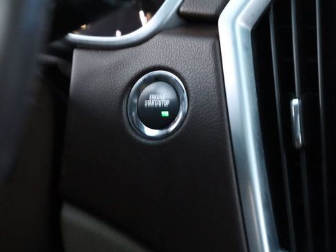 Used 2015 Cadillac SRX Luxury image 34