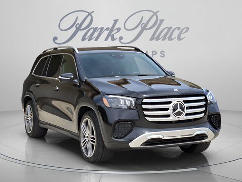 Certified 2025 Mercedes-Benz GLS 450 4MATIC image 6