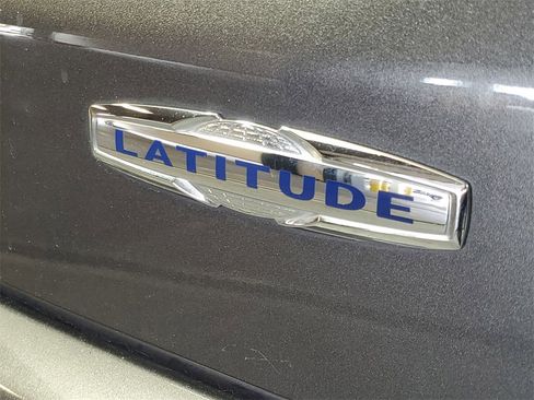 Used 2021 Jeep Compass Latitude image 7