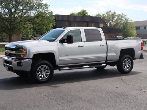 Used 2016 Chevrolet Silverado 2500 LT w/ LT Plus Package AWD/4WD image 10
