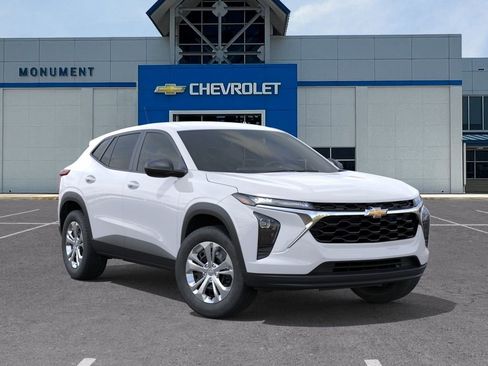 New 2026 Chevrolet Trax LS w/ Driver Confidence Package FWD image 7