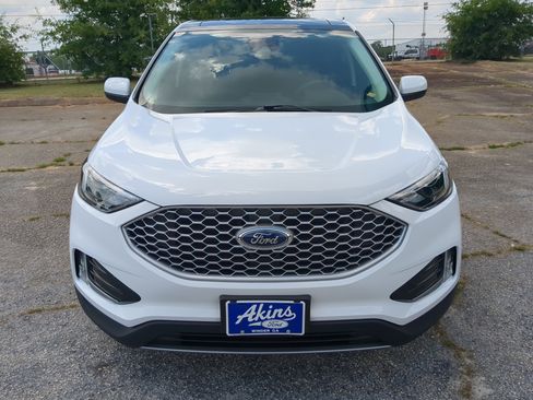 Certified 2024 Ford Edge SEL w/ Convenience Package AWD/4WD image 7