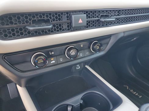 Used 2023 Honda HR-V LX image 31