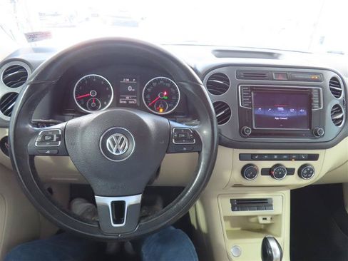 Used 2017 Volkswagen Tiguan S FWD image 23