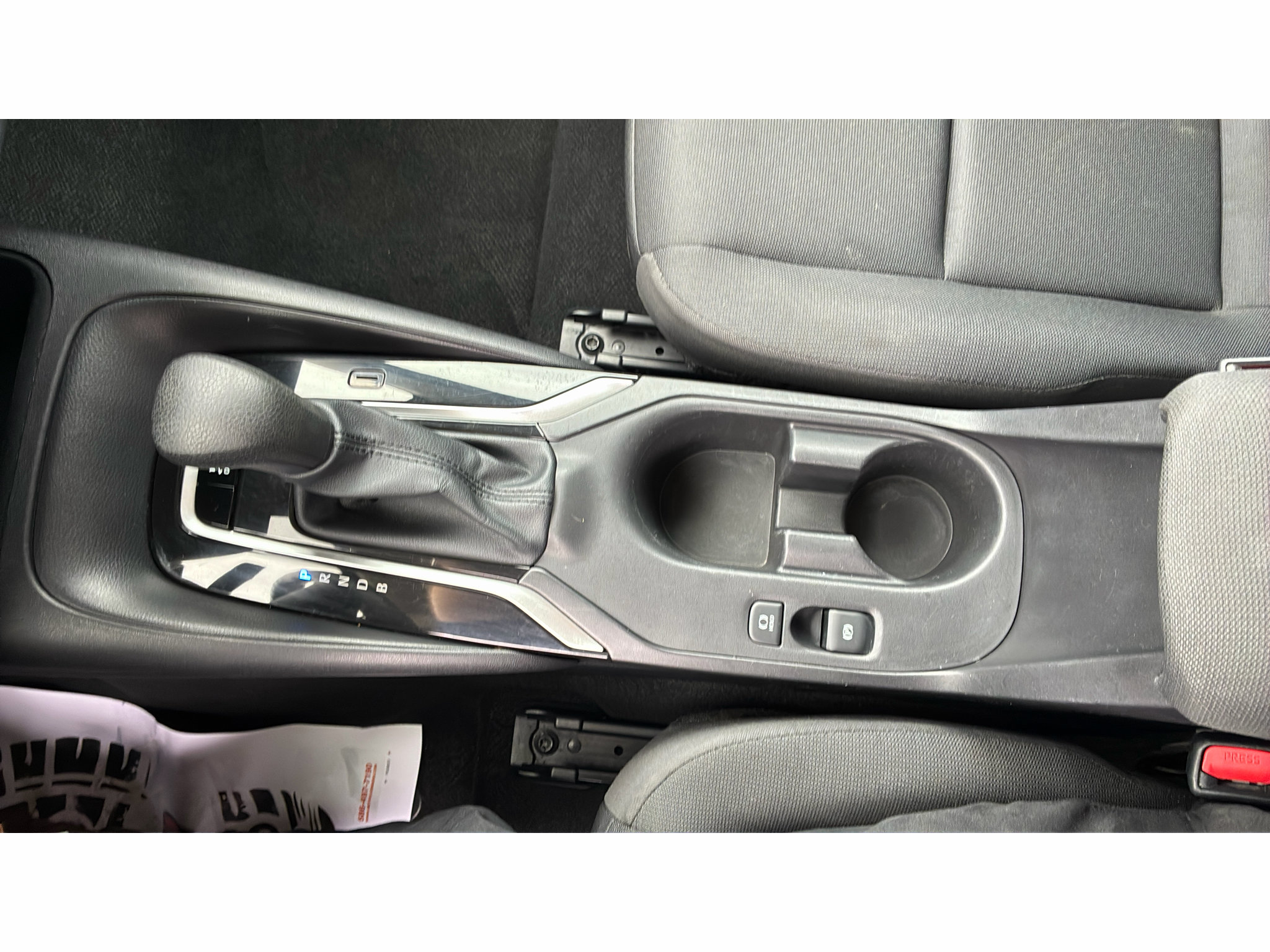 Used 2025 Toyota Corolla LE FWD image 16