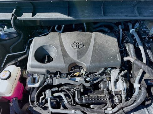 Used 2021 Toyota Highlander Limited image 32