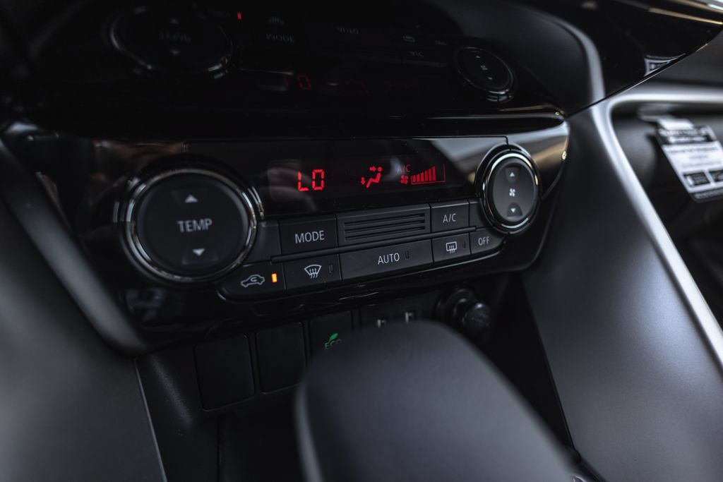 New 2026 Mitsubishi Eclipse Cross LE AWD/4WD image 13