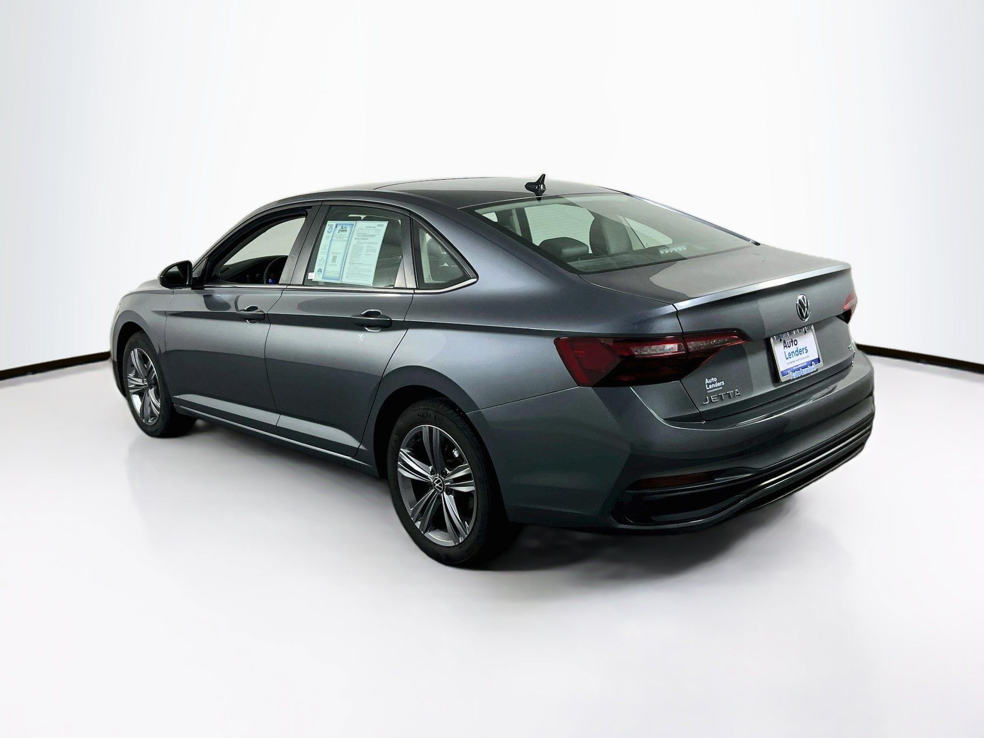 Used 2023 Volkswagen Jetta SE FWD image 7