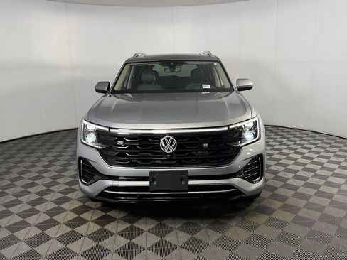 Used 2025 Volkswagen Atlas SEL Premium R-Line AWD/4WD image 11