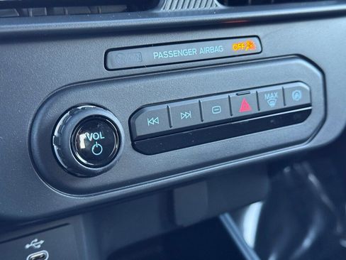 New 2026 Ford Maverick XL image 10