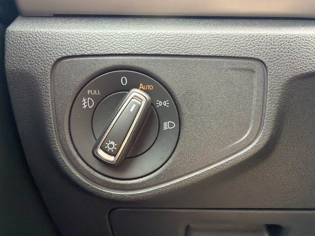 Used 2019 Volkswagen Atlas SEL FWD image 30
