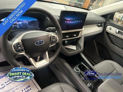 New 2026 Ford Explorer Active w/ Active Comfort Package image 14