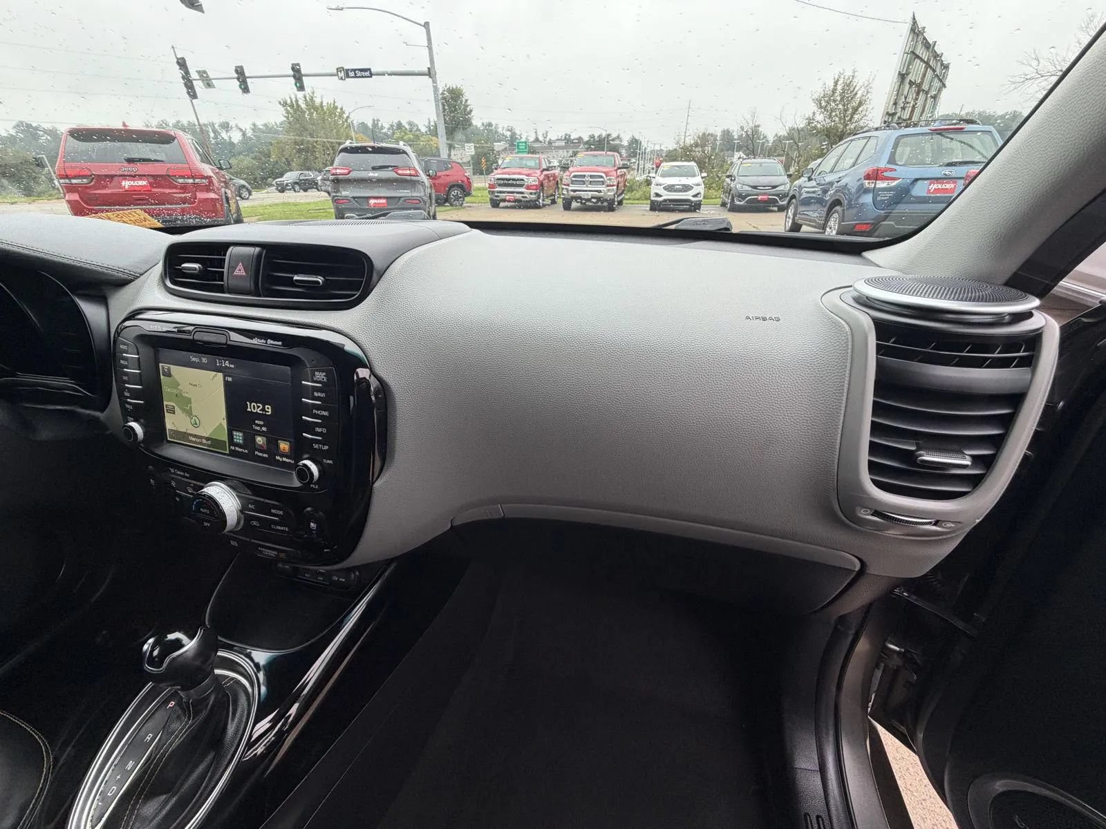 Used 2016 Kia Soul + w/ Primo Package FWD image 15