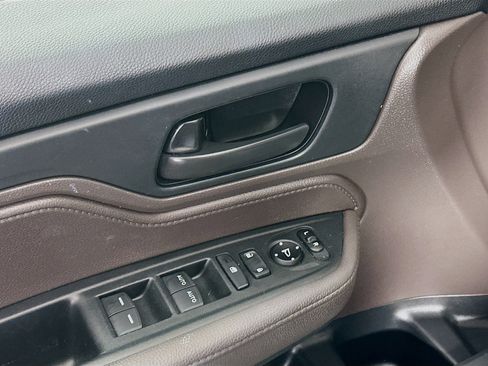 Used 2019 Honda Odyssey LX image 15