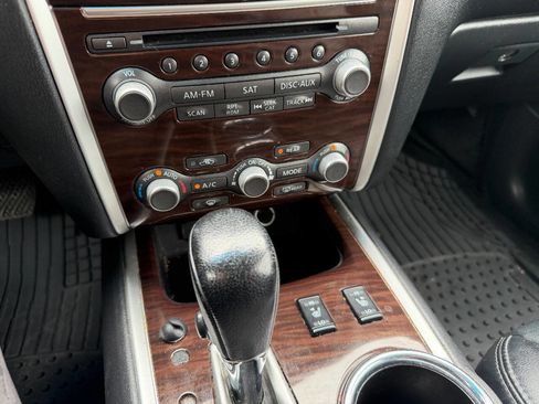 Used 2015 Nissan Pathfinder SL w/ SL Tech Package image 22