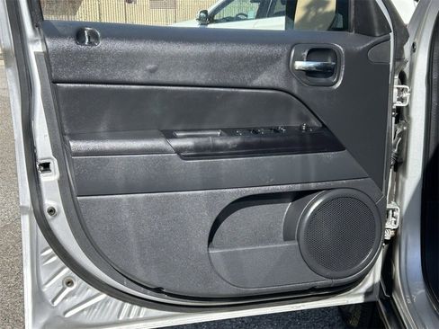 Used 2011 Jeep Patriot Sport w/ PWR Value Group image 32