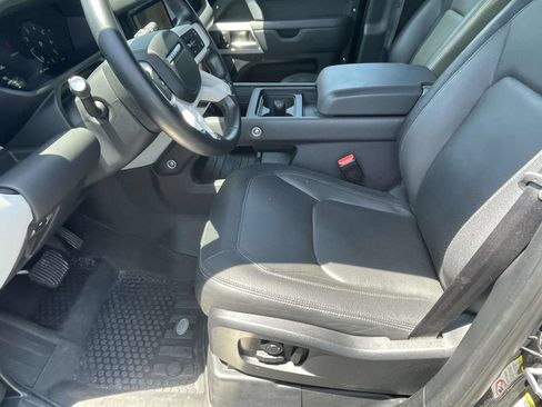 Certified 2024 Land Rover Defender 110 X-Dynamic SE AWD/4WD image 9