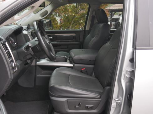 Used 2017 RAM 1500 Sport image 3