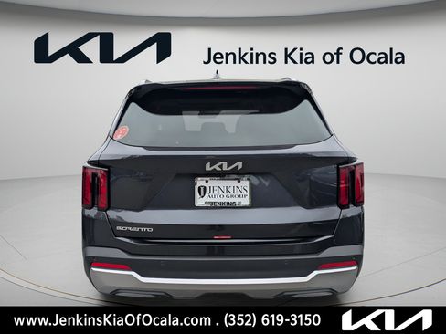 New 2026 Kia Sorento S FWD image 5