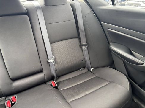 Used 2025 Nissan Altima 2.5 SV FWD image 36