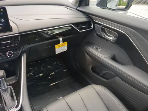 Certified 2025 Acura ADX AWD image 17