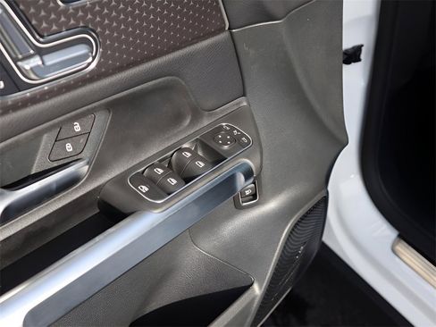 New 2026 Mercedes-Benz GLB 250 4MATIC image 29