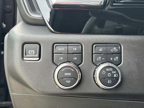 Used 2024 GMC Sierra 1500 SLT image 44