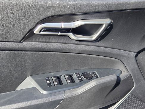New 2026 Kia Sportage LX image 21
