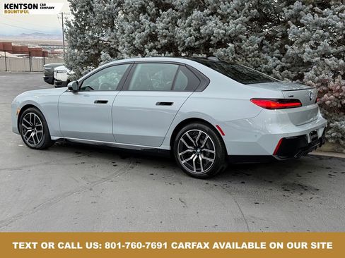 Used 2025 BMW 740i xDrive image 4