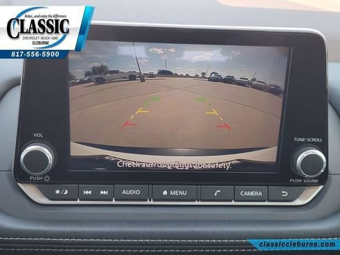 Used 2023 Nissan Rogue SV FWD image 19