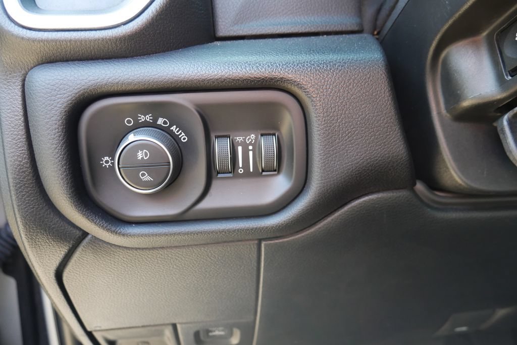 Used 2022 RAM 2500 Laramie AWD/4WD image 17