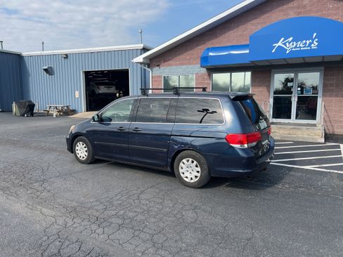 Used 2009 Honda Odyssey LX image 3