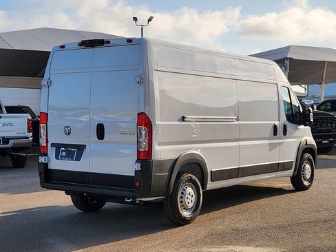 New 2026 RAM ProMaster 2500 FWD image 4