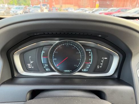 Used 2015 Volvo XC60 T6 AWD/4WD image 12