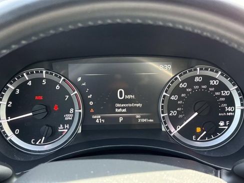 Used 2023 Toyota Highlander XSE FWD image 28