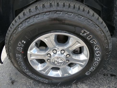 Used 2021 RAM 2500 Tradesman w/ Chrome Appearance Group AWD/4WD image 10