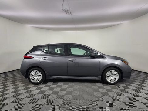 Used 2025 Nissan Leaf S FWD image 6