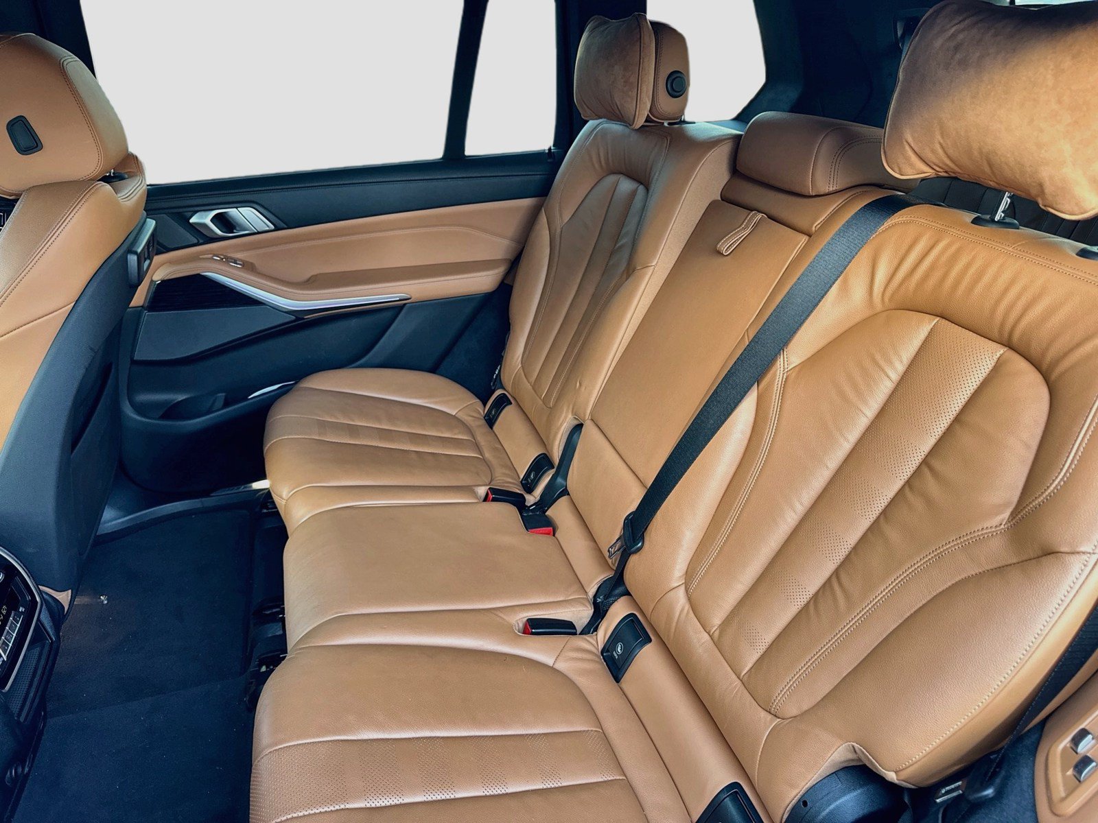 Used 2019 BMW X7 xDrive40i w/ Premium Package AWD/4WD image 16