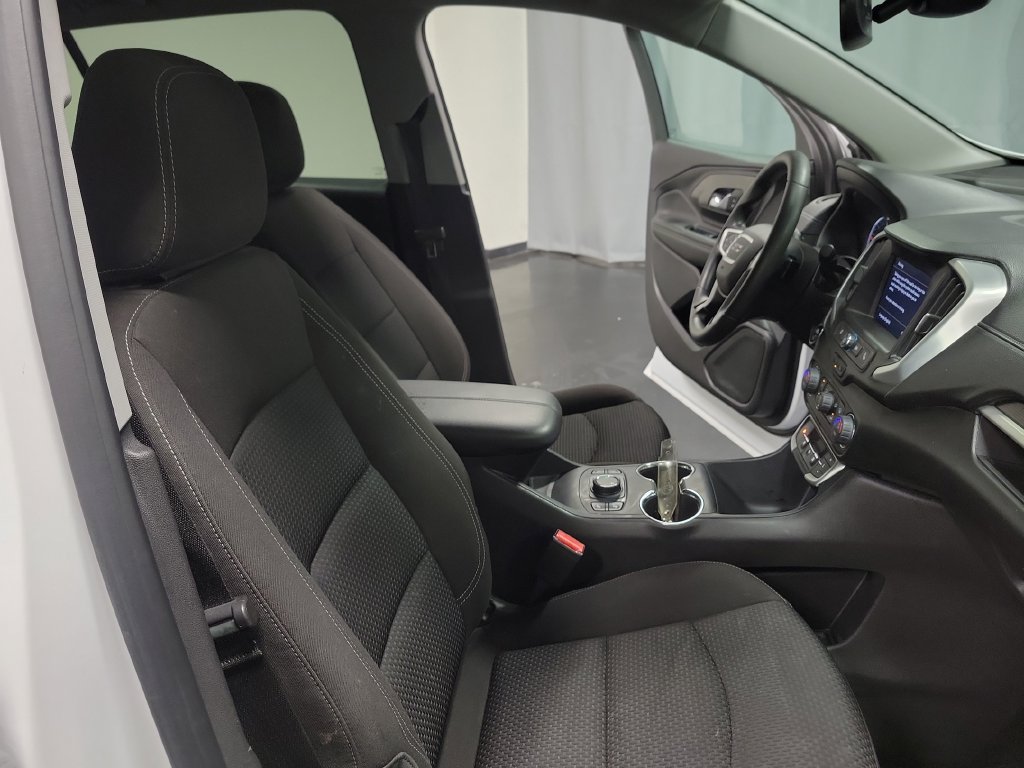 Used 2024 GMC Terrain SLE w/ Driver Convenience Package AWD/4WD image 33