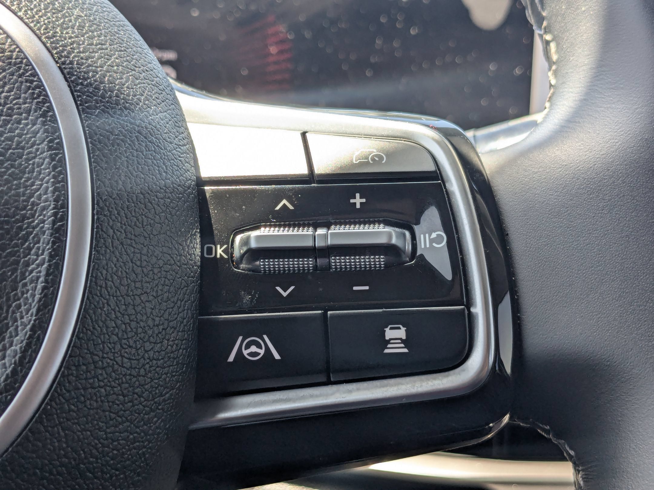 Used 2025 Kia Sorento X-Line EX AWD/4WD image 23